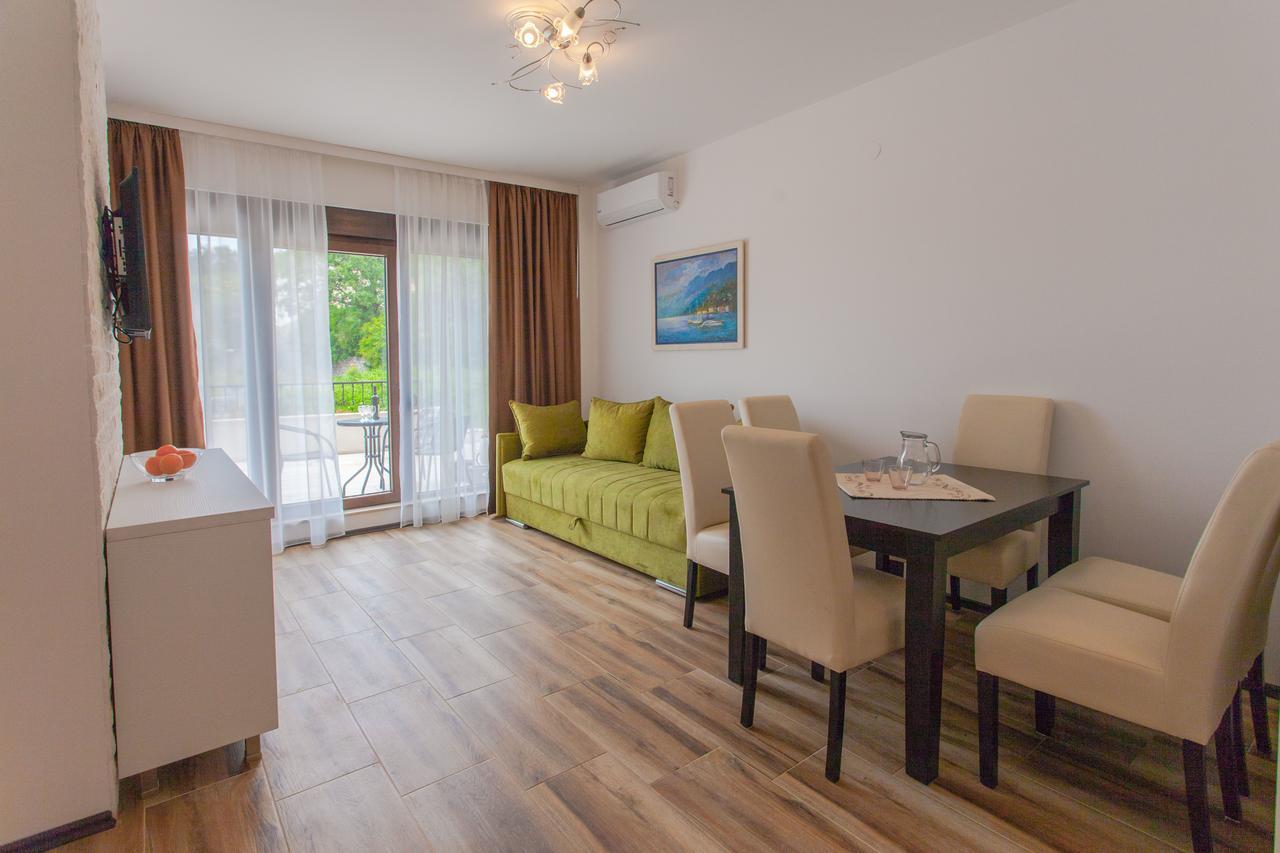 Rosmarino Apartment Sveti Stefan Exterior photo