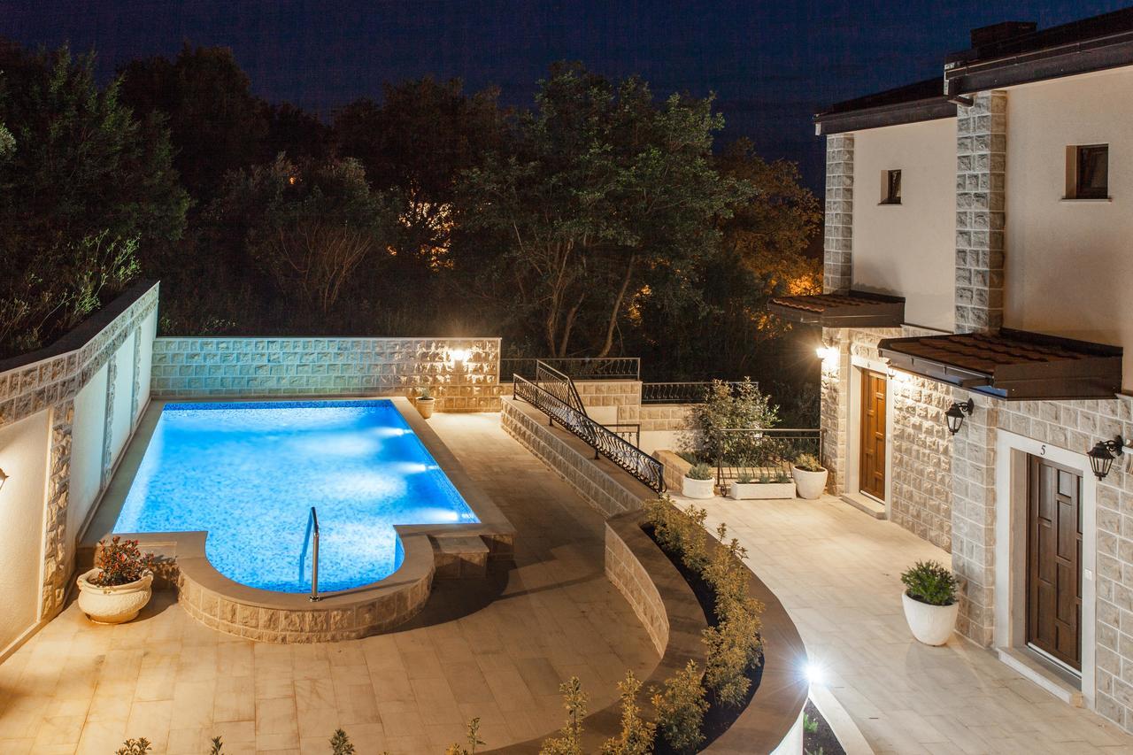 Rosmarino Apartment Sveti Stefan Exterior photo